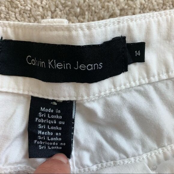 Calvin Klein jeans white cotton cargo shorts Sz 14 - Picture 4 of 9